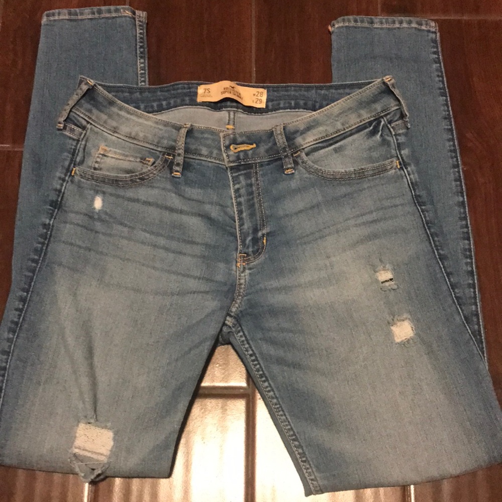 Worn once, Hollister jeans size 7 short
